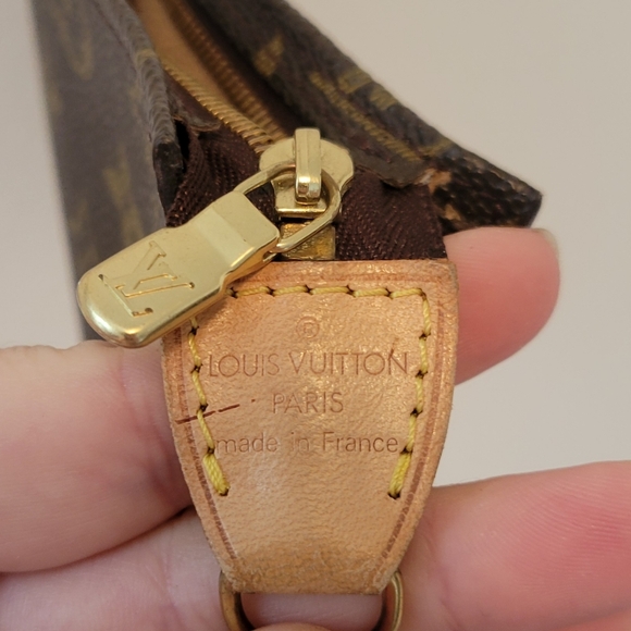Authentic Louis Vuitton Monogram Pouch - Picture 10 of 13